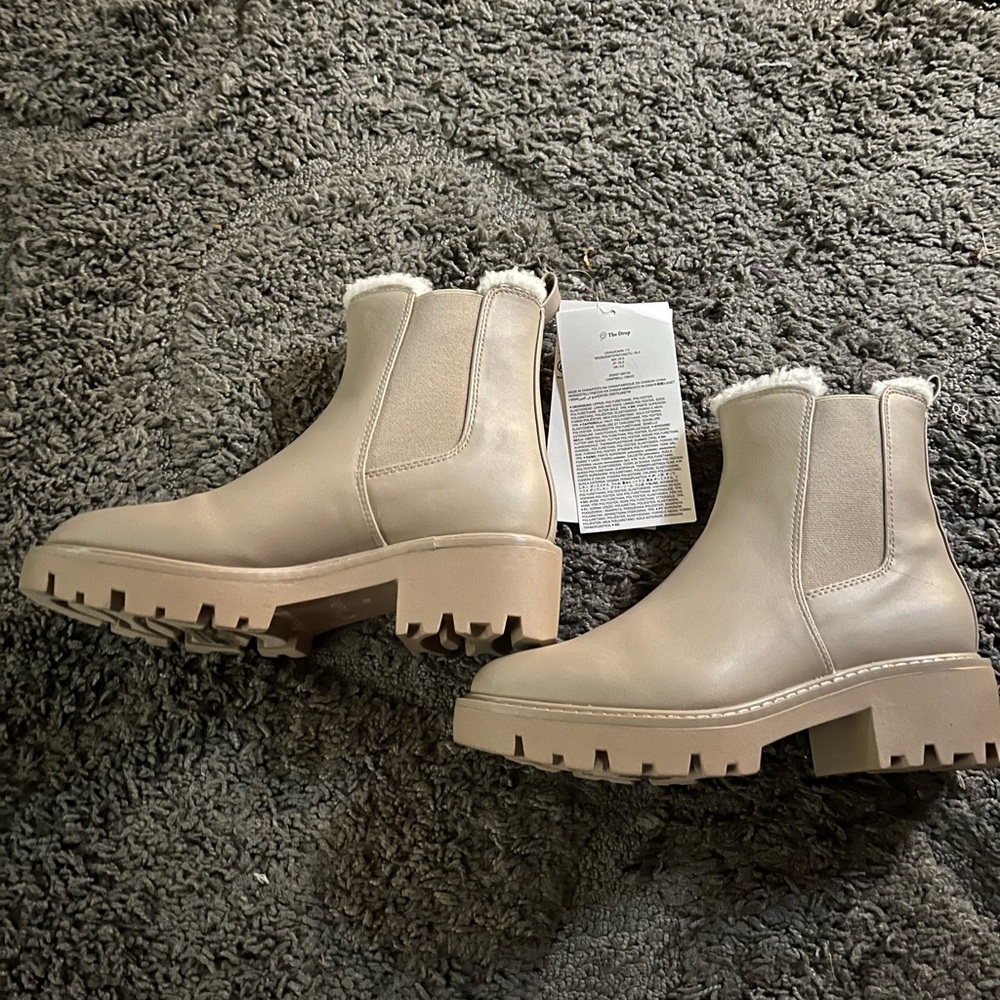 NWT The Drop Women's Beige Ankle Boots size‎ 7.5